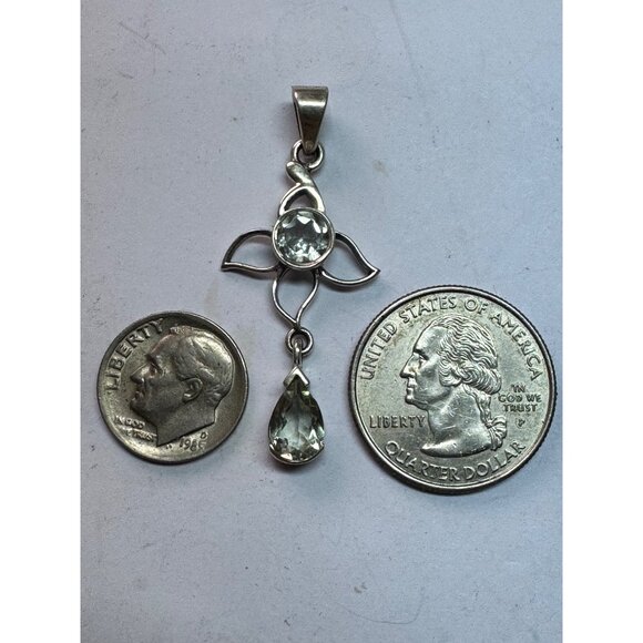 Estate Sterling Silver 925 Flower Design Pendant w/ Faceted Stones, 2.9g No Chai - Picture 6 of 8